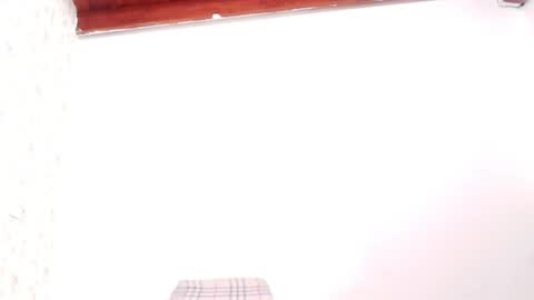 Snapshot of emma_madison_ chatting on 10/12/25, 12:37 emma online show from 10/12/25, 12:37