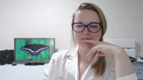 Snapshot of emma_misty_ chatting on 02/26/26, 08:52 emma_misty_ online show from 02/26/26, 08:52