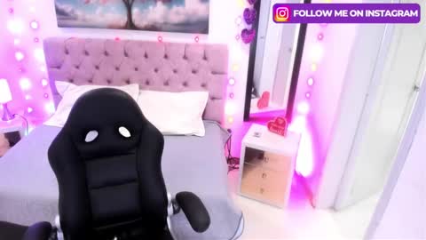 Emma Monserratt online show from 03/01/25, 09:51