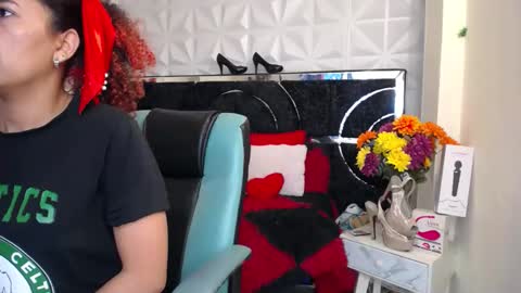 Snapshot of emma_morgan_1 chatting on 03/05/25, 12:22 EMMA online show from 03/05/25, 12:22