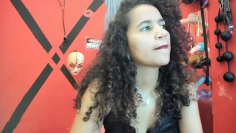 Snapshot of emma_morgan_1 chatting on 09/29/25, 05:51 EMMA online show from 09/29/25, 05:51