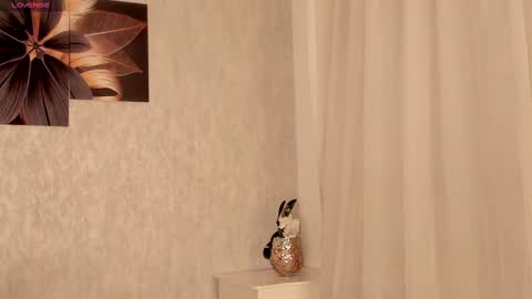 Emma Morgann online show from 02/22/25, 02:41