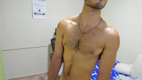Snapshot of emma_muscle_ chatting on 06/06/26, 09:19 emma online show from 06/06/26, 09:19
