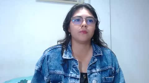 Snapshot of emma_nicols chatting on 01/15/26, 11:59 emma nicols online show from 01/15/26, 11:59