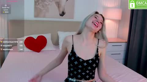 Emma online show from 02/23/25, 08:11