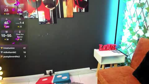 emma online show from 02/11/25, 06:55