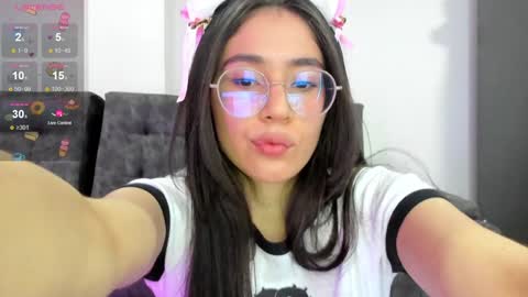 Emma online show from 01/03/25, 01:38