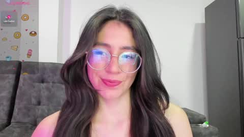 Emma online show from 01/21/25, 02:22