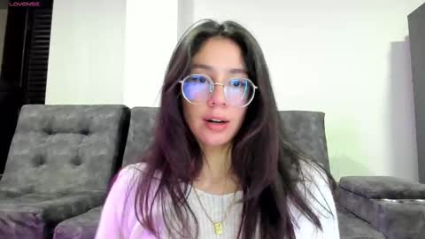 Emma online show from 10/06/25, 06:11