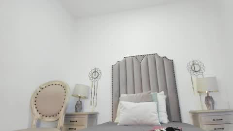 emma scott 7 online show from 12/01/25, 11:26