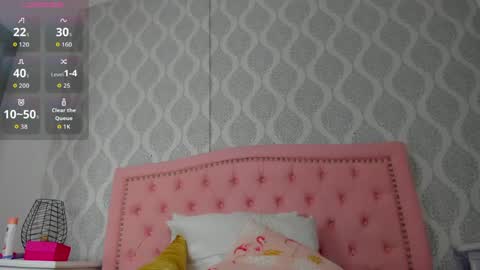 emma scott 7 online show from 04/22/26, 03:20