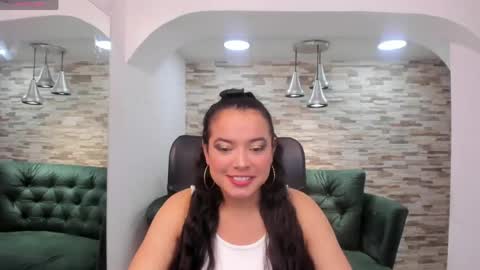 Snapshot of emma_sky_ chatting on 05/21/26, 04:03 Emma online show from 05/21/26, 04:03