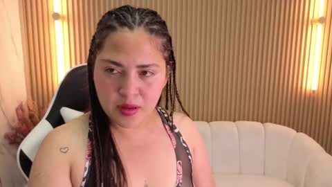 Emma online show from 09/15/25, 01:11