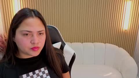Emma online show from 09/26/25, 03:21