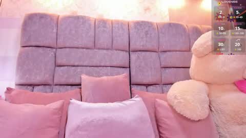 Emma  online show from 11/28/25, 04:53