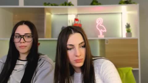 Snapshot of emma_swee chatting on 02/23/26, 12:24 emma_swee online show from 02/23/26, 12:24