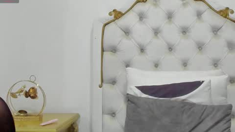 emma swit online show from 02/23/26, 03:37