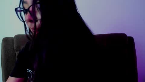 Snapshot of emma_timli1 chatting on 09/22/25, 10:45 Emma online show from 09/22/25, 10:45