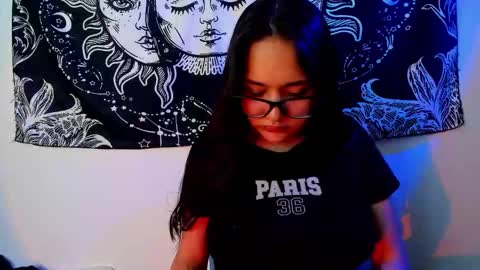 Emma online show from 10/30/25, 08:09