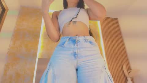 Ema online show from 09/21/25, 11:12