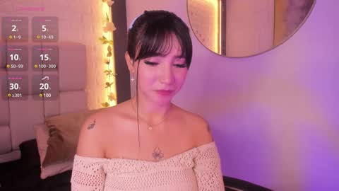 emma_woods__ online show from 12/10/24, 06:28