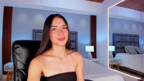 Snapshot of emmaa_robertts chatting on 12/06/24, 02:17 Emma Everyday From 0530 to 1430 Col Time online show from 12/06/24, 02:17