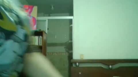 Snapshot of emmaamartinez chatting on 06/21/26, 01:30 modelo independente online show from 06/21/26, 01:30