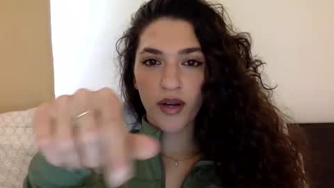 Emma online show from 01/16/25, 05:23