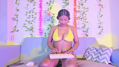 Emma online show from 11/25/25, 02:06