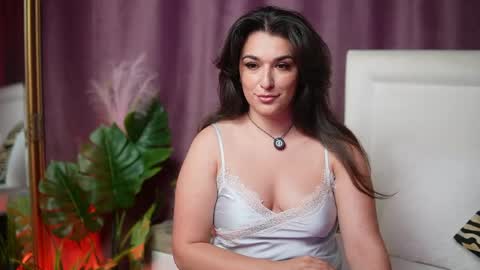  Emma  online show from 05/27/26, 06:49