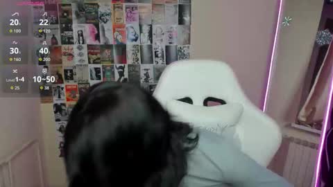 Emma online show from 01/07/26, 01:41