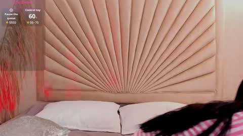           online show from 11/26/25, 11:33