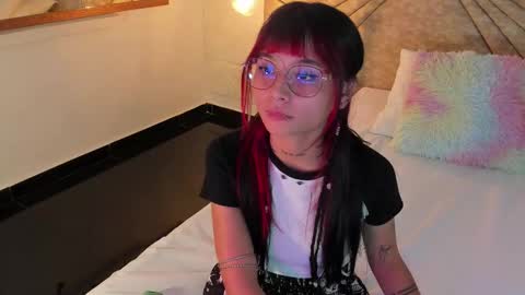           online show from 03/25/26, 08:15