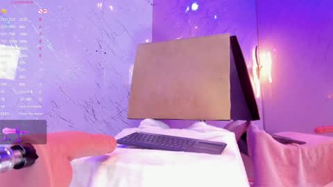 Snapshot of emmaduque chatting on 12/06/24, 06:39 Emma Duque online show from 12/06/24, 06:39