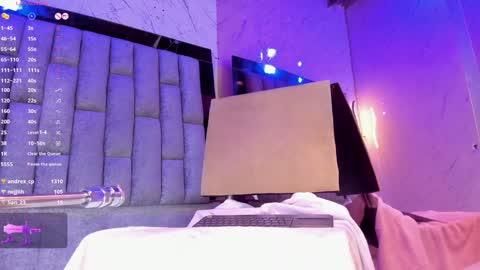 Snapshot of emmaduque chatting on 12/08/24, 03:24 Emma Duque online show from 12/08/24, 03:24