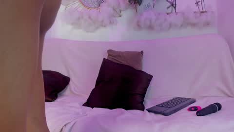 Emma Duque online show from 04/06/26, 10:00