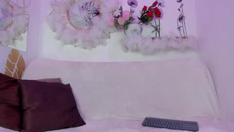 Emma Duque online show from 04/24/26, 04:53