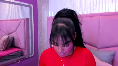 emmaebony_ online show from 09/18/25, 09:55