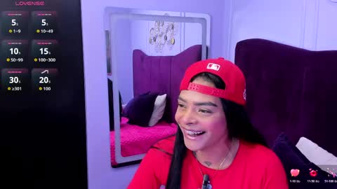 Snapshot of emmaebony_ chatting on 04/27/26, 12:58 emmaebony_ online show from 04/27/26, 12:58