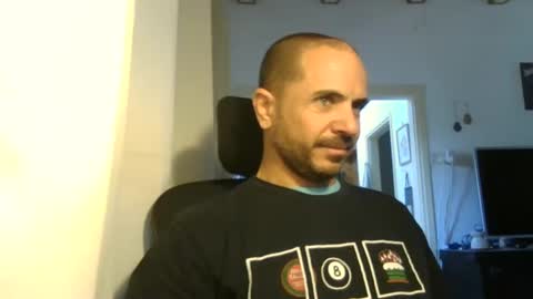 Ariel online show from 02/08/25, 11:33