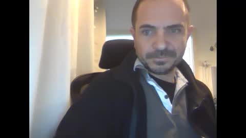 Ariel online show from 02/13/25, 04:07