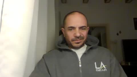 Ariel online show from 02/20/25, 04:28