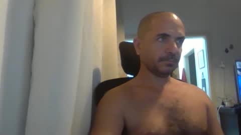 Ariel online show from 09/20/25, 08:10