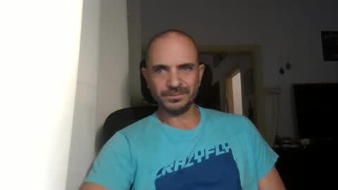 Ariel online show from 11/15/25, 06:55