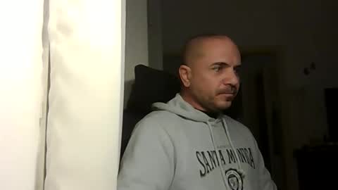 Ariel online show from 02/10/26, 04:27