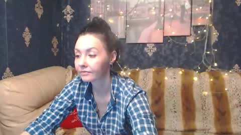 EmmaGoldX online show from 12/15/24, 07:31