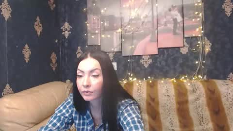 EmmaGoldX online show from 12/25/24, 02:56