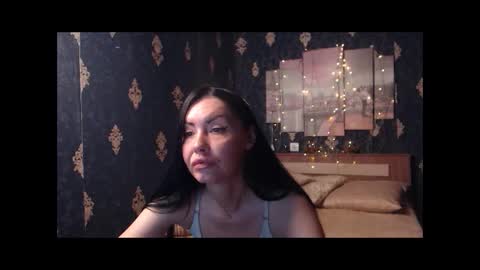 EmmaGoldX online show from 10/19/25, 07:20