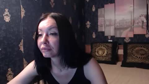 EmmaGoldX online show from 11/30/25, 10:47