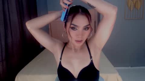 Snapshot of emmahardcockts chatting on 01/09/26, 02:25 Emma online show from 01/09/26, 02:25